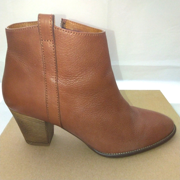 8.5 Leather Brown Heel Boots - Picture 7 of 7